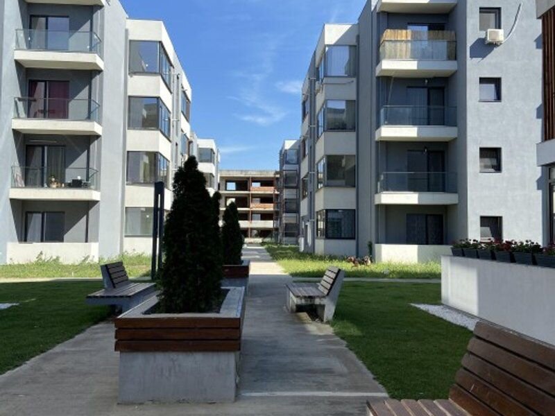 Cernica, apartament 3 camere cu 2 terase spatioase, parcare gratis.